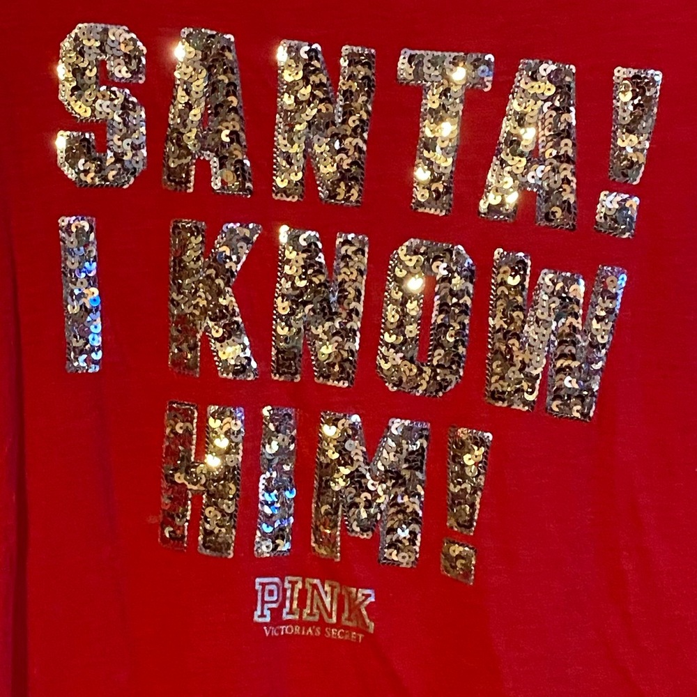 🎄Pink! by Victoria’s Secret Christmas Tee🎄